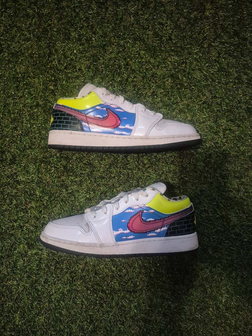 Nike Air Jordan 1 Low GS Old School Gaming Sneakers DM8969-114